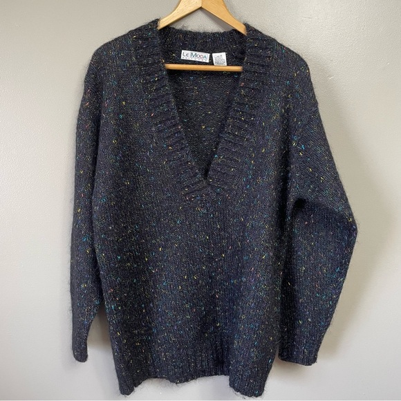 Le Moda Knitwear deep v neck mohair, acrylic and wool blend sweater Medium - Picture 1 of 8